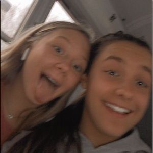 Meet your Posher, Reese